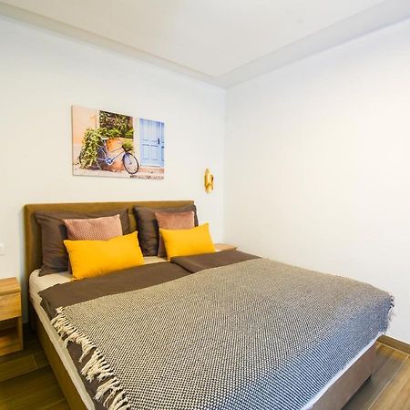 Apartment Grey&Yellow Zadar Exterior foto