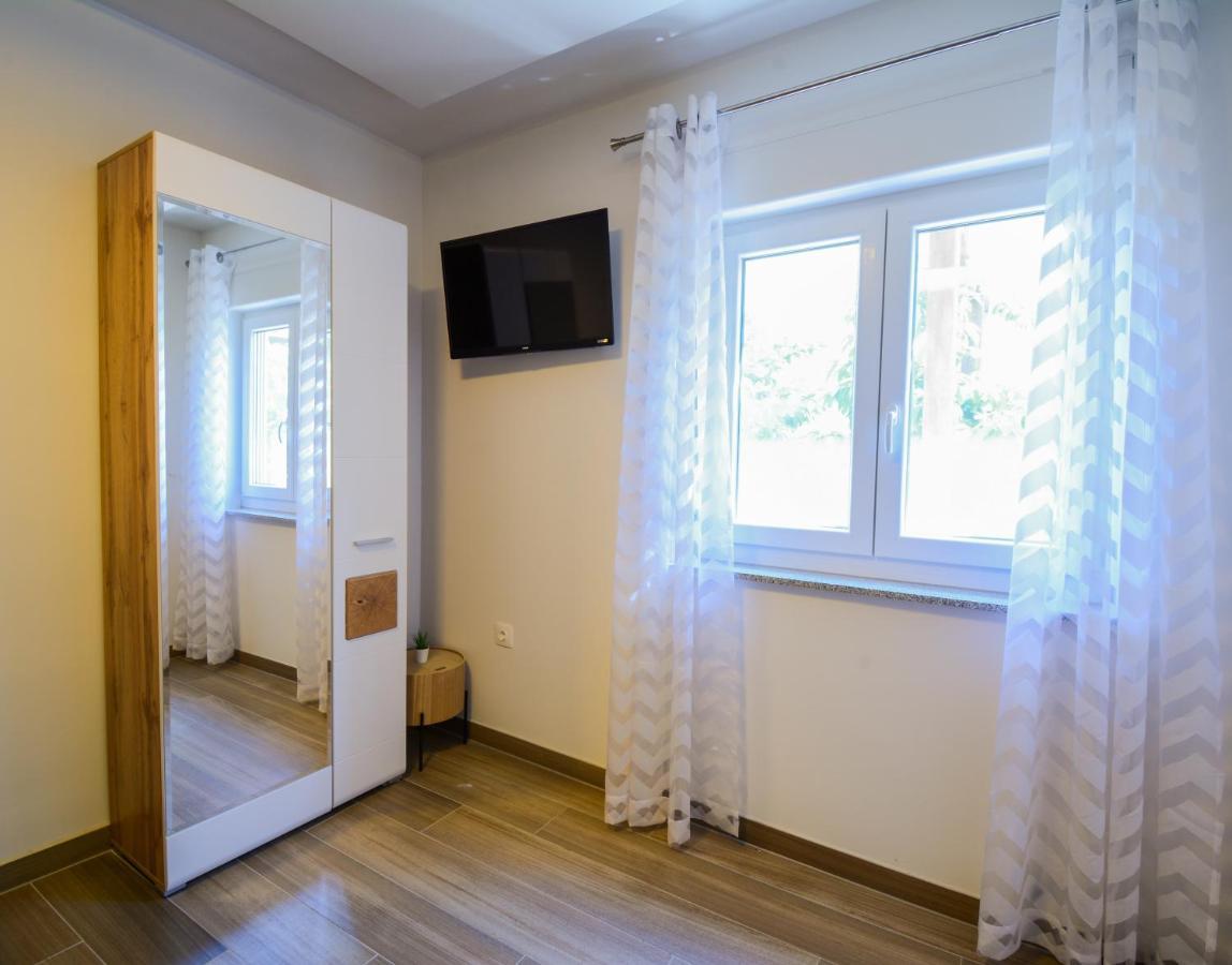 Apartment Grey&Yellow Zadar Exterior foto